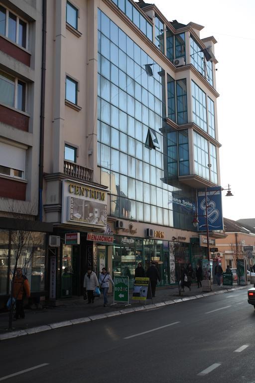 Centrum Sobe Rooms Čačak Kültér fotó